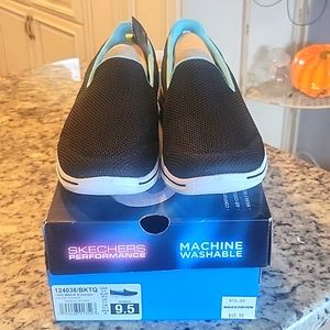 Skechers Go Walk Sneakers
